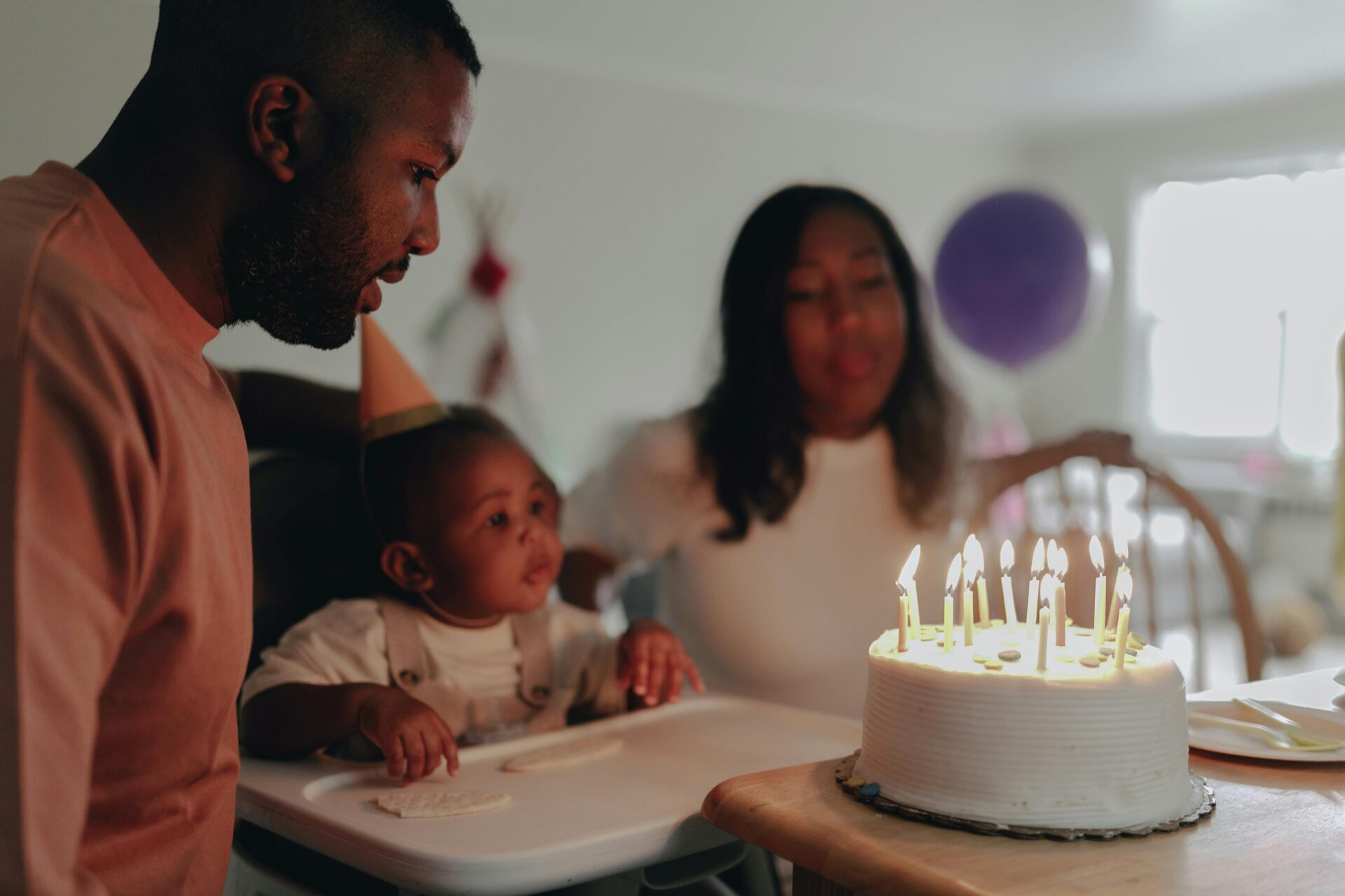Kostenloses Stock Foto zu afroamerikanische familie, baby, babygeburtstag